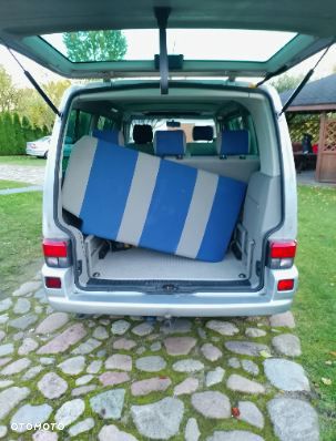 Volkswagen Multivan - 18