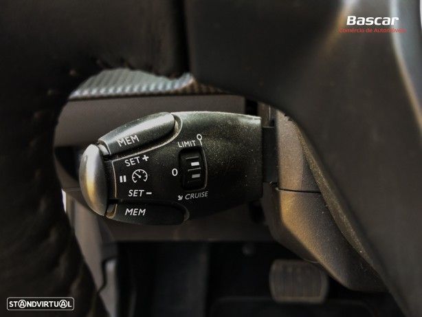 Peugeot e-208 50 kWh Allure Pack - 40