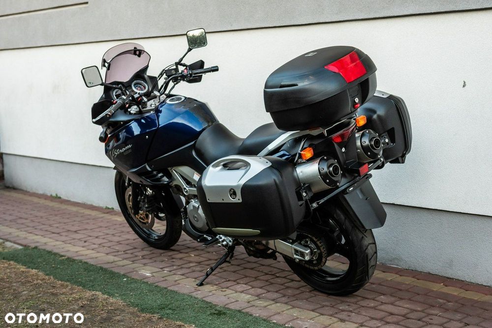 Suzuki DL - 6