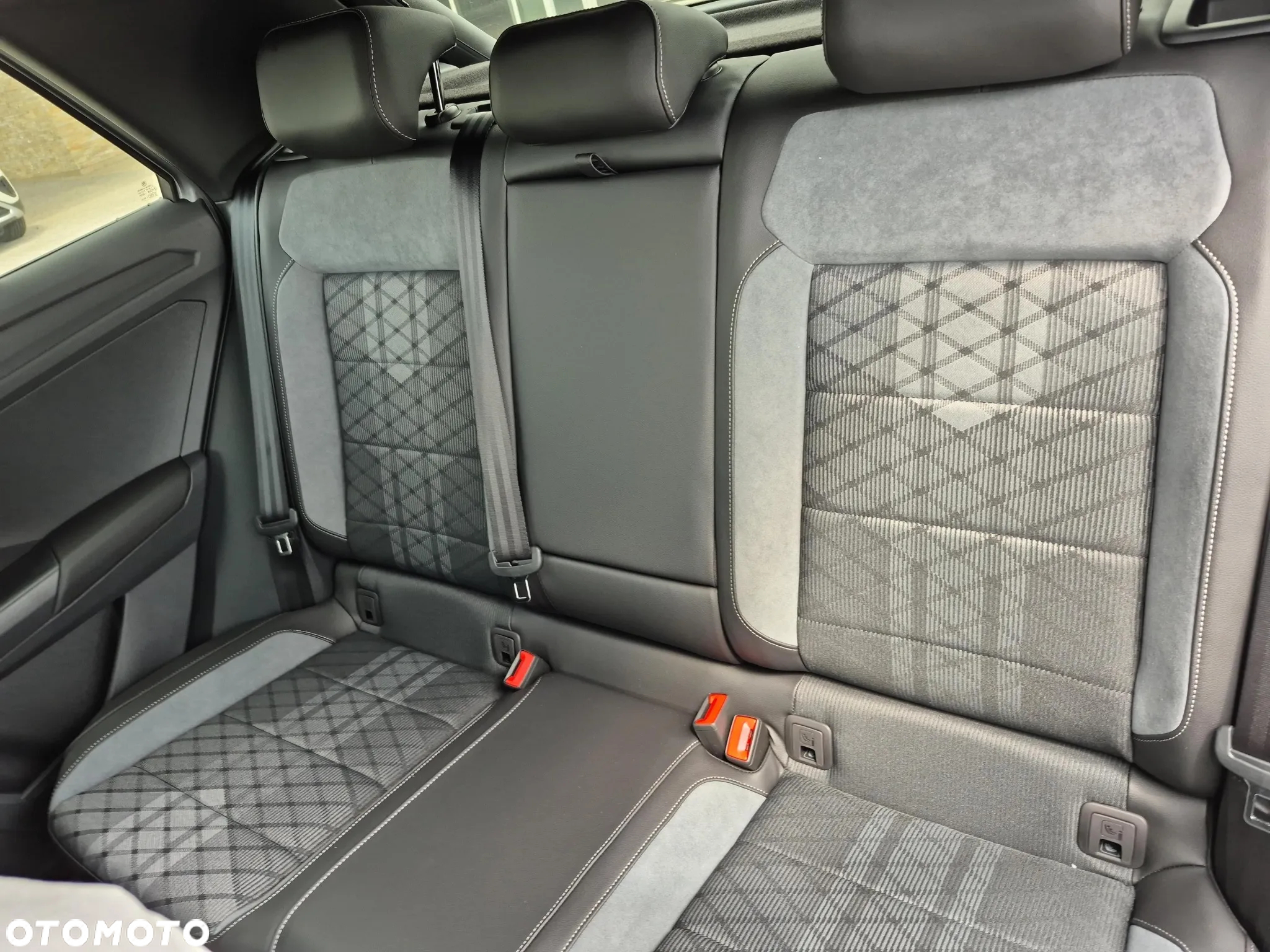 Volkswagen T-Roc 1.5 TSI R-Line Plus DSG - 21