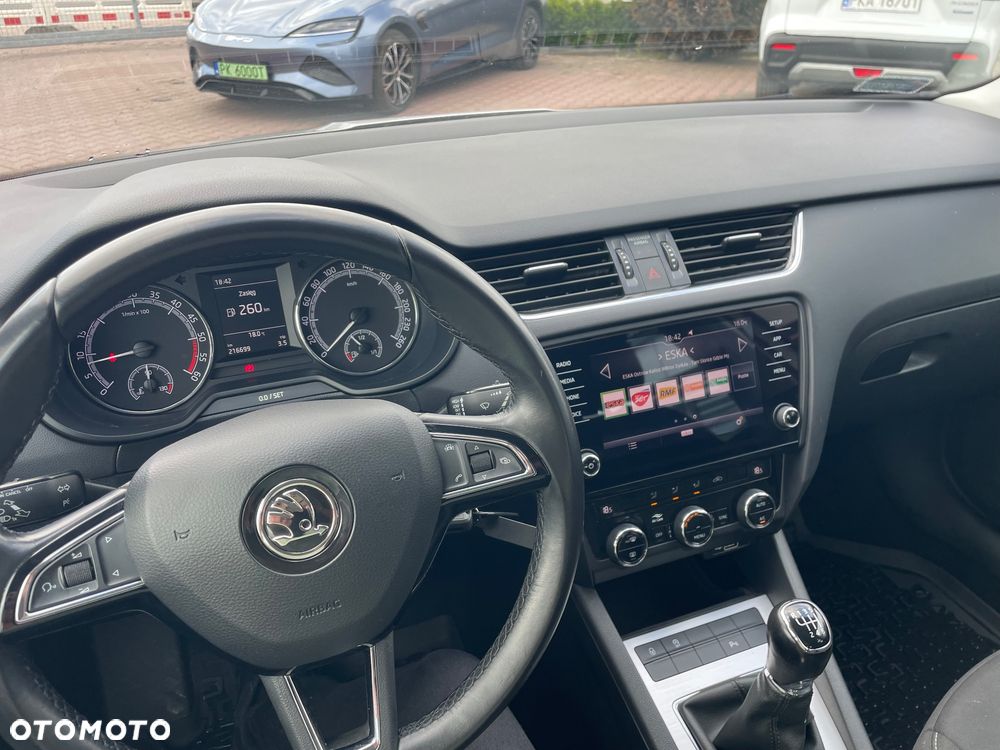 Skoda Octavia 2.0 TDI Style - 12