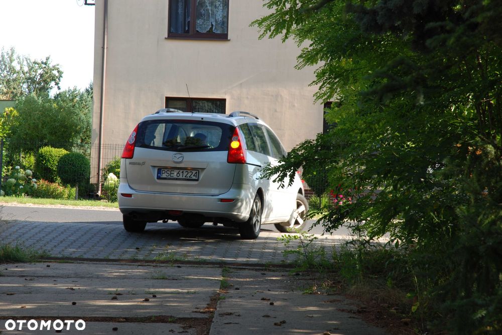 Mazda 5 - 8