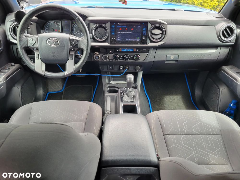Toyota Tacoma - 10