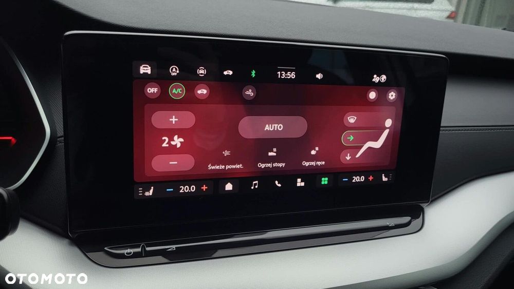 Skoda Octavia 1.5 TSI mHEV Selection DSG - 33