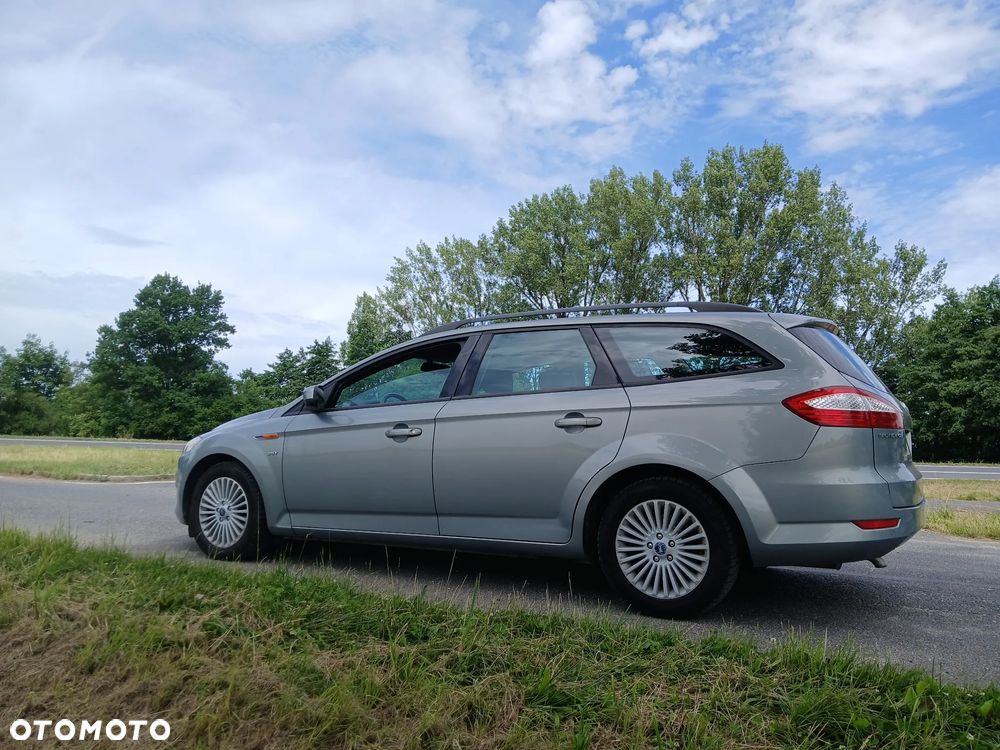 Ford Mondeo 2.5 Titanium - 6