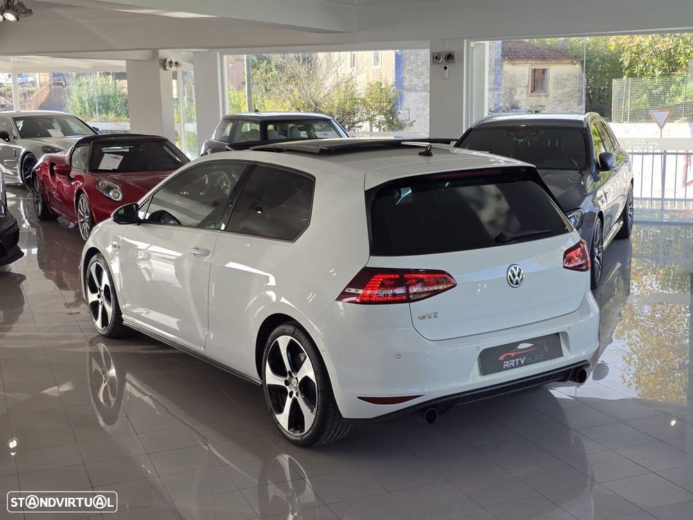 VW Golf 2.0 TSi GTi DSG - 2