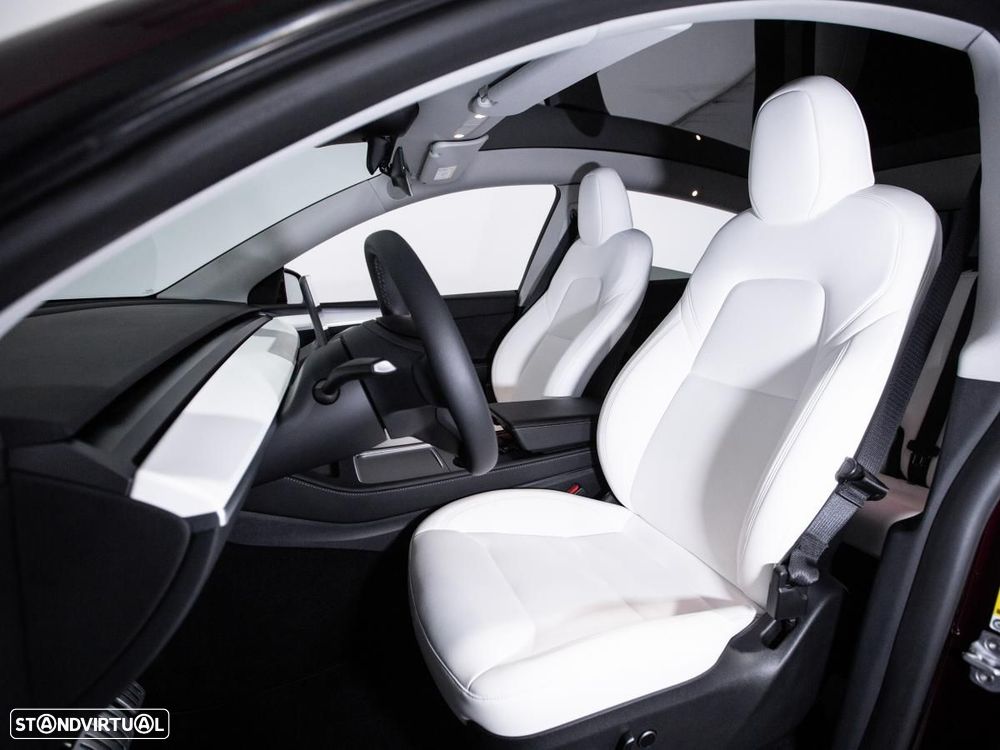 Tesla Model Y Performance Dual Motor AWD - 10