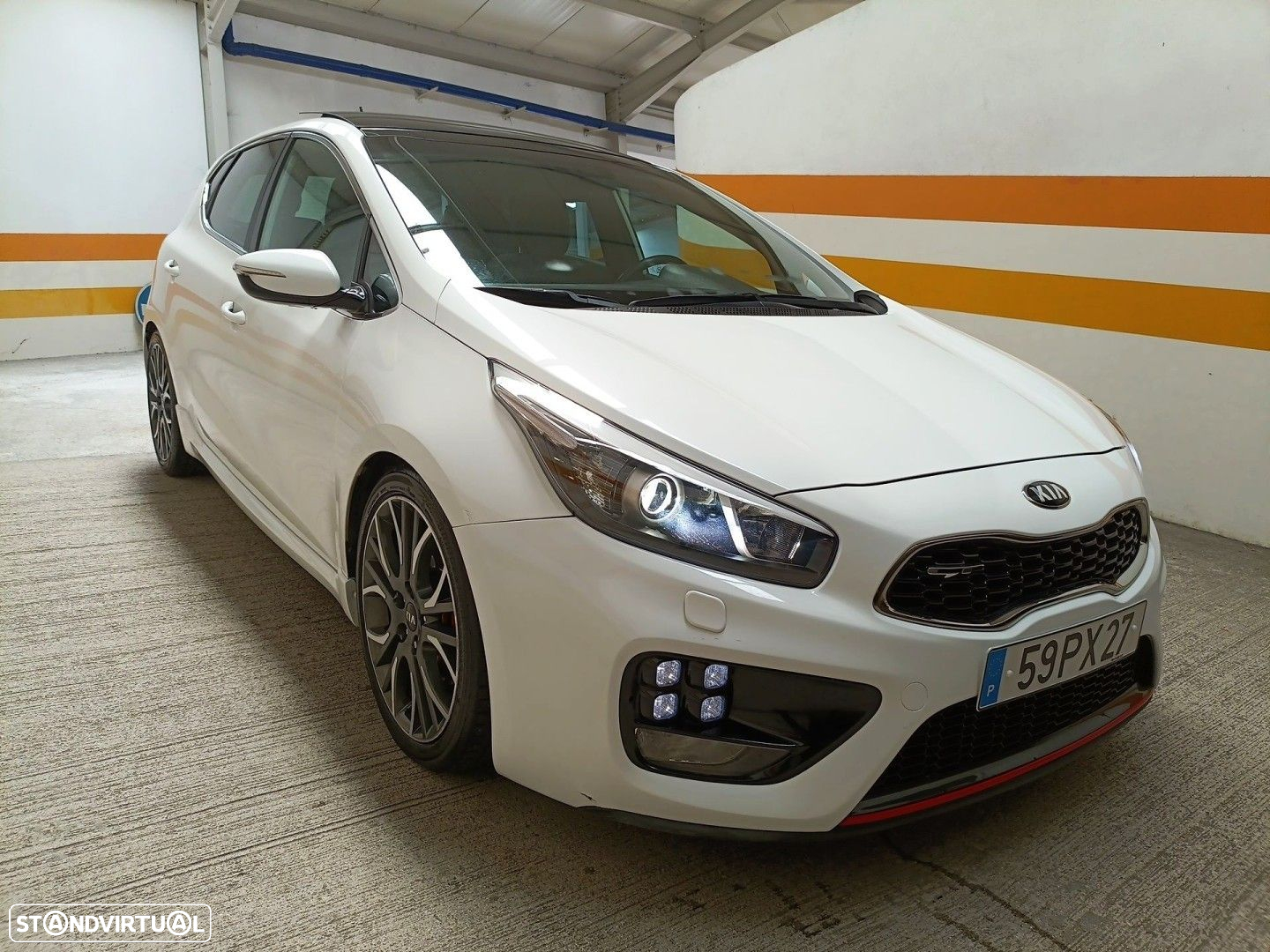 Kia Ceed 1.6 T-GDI GT TOP - 19