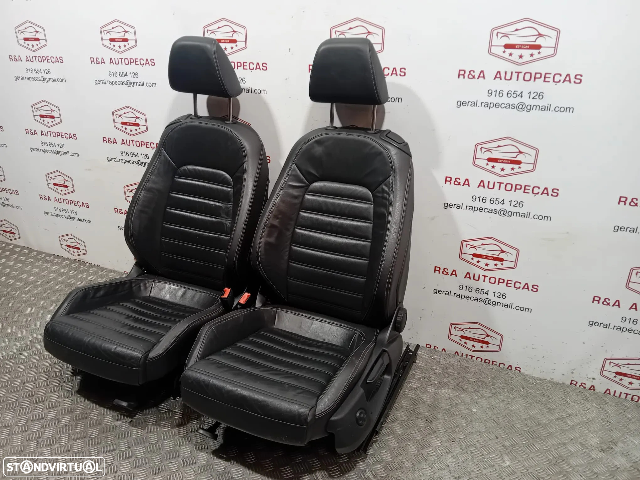 Conjunto de Bancos VW Scirocco em Pele - 12