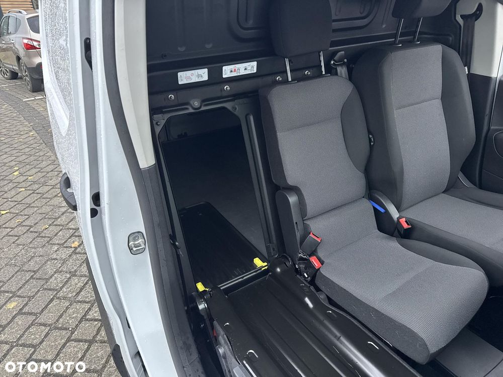 Toyota PROACE CITY - 21