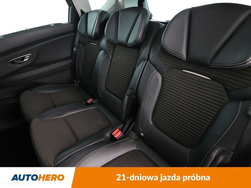 Renault Scenic - 15