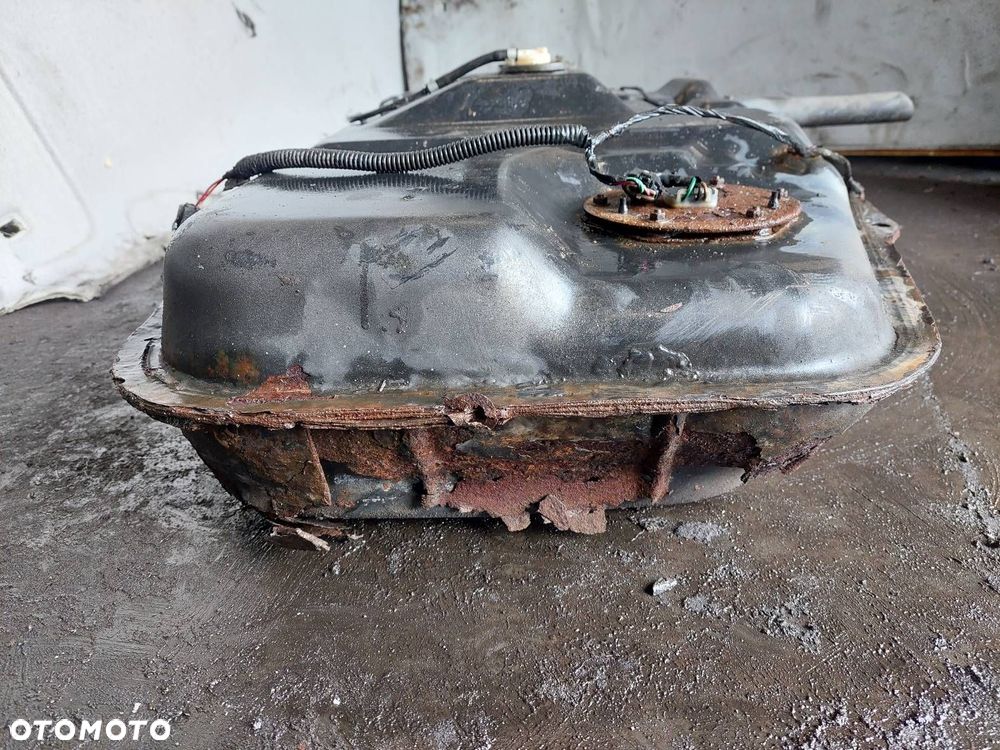 BAK ZBIORNIK PALIWA + POMPKA METALOWY KIA JOICE I 2.0 B - 3