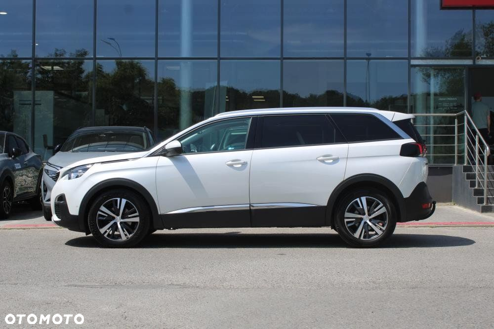 Peugeot 5008 - 8