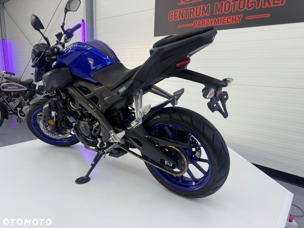 Yamaha MT - 8