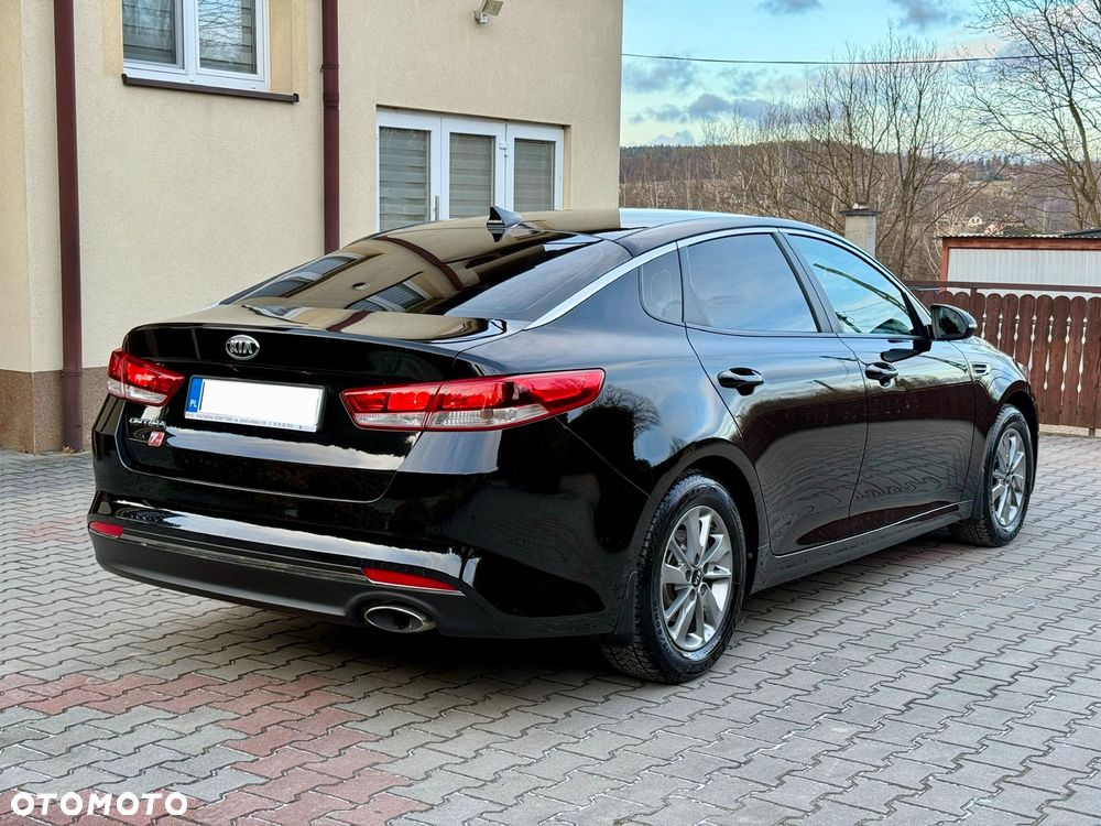 Kia Optima 2.0 M - 7