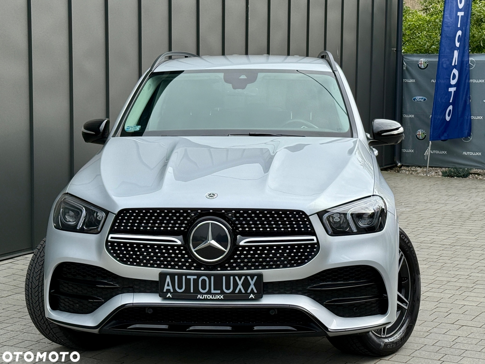 Mercedes-Benz GLE 350 e 4-Matic - 4