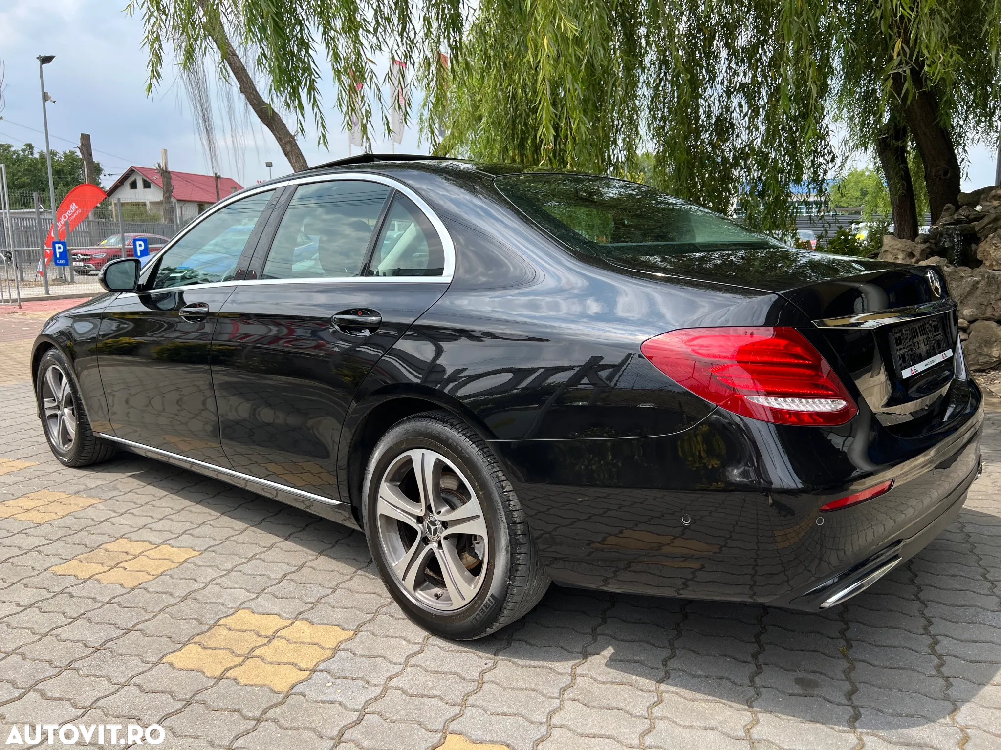 Mercedes-Benz E 200 d Aut. - 14