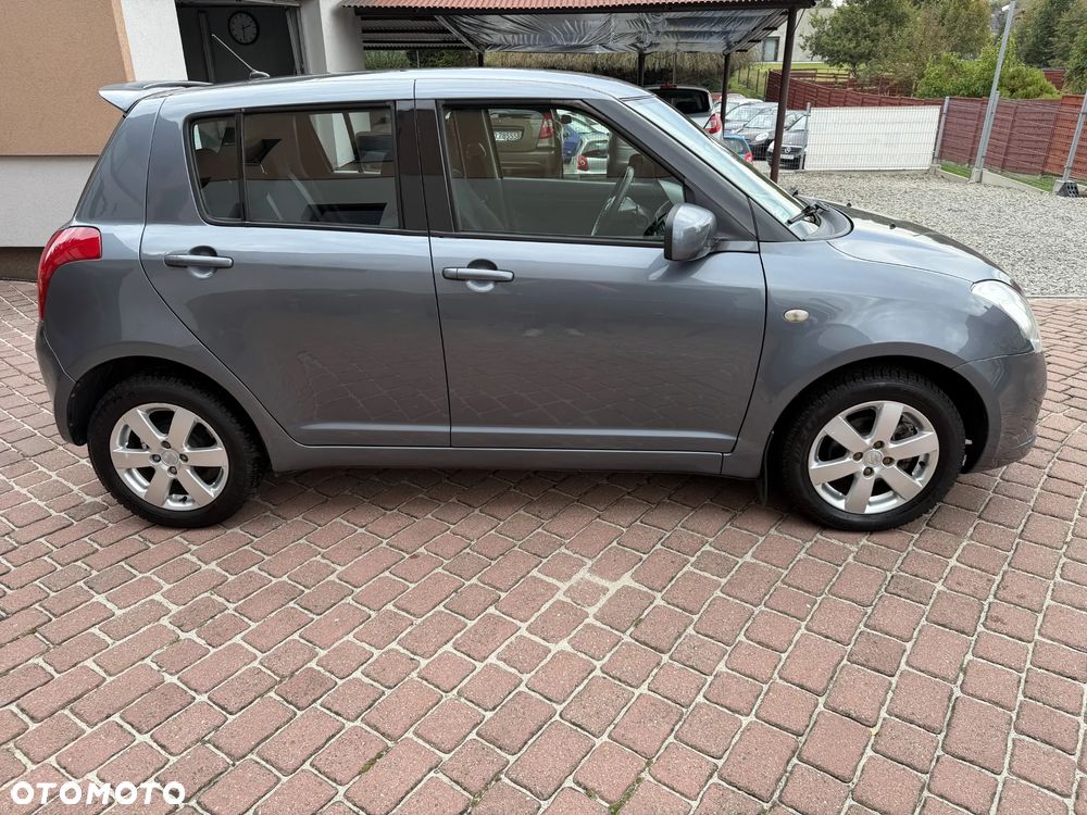 Suzuki Swift 1.3 GS / Premium 4WD - 34