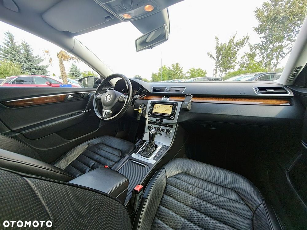 Volkswagen Passat 2.0 TDI DPF Highline DSG - 22