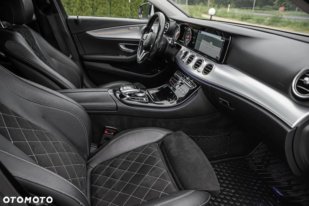 Mercedes-Benz Klasa E 220 d 4Matic All-Terrain 9G-TRONIC Exclusive - 35