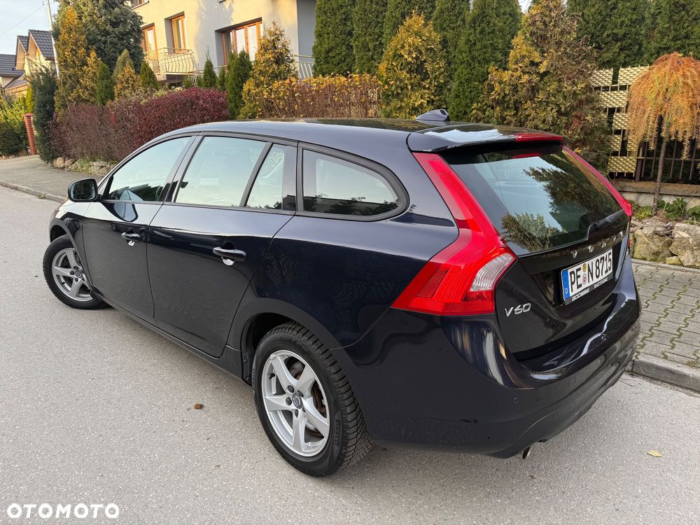 Volvo V60 D3 Summum - 6