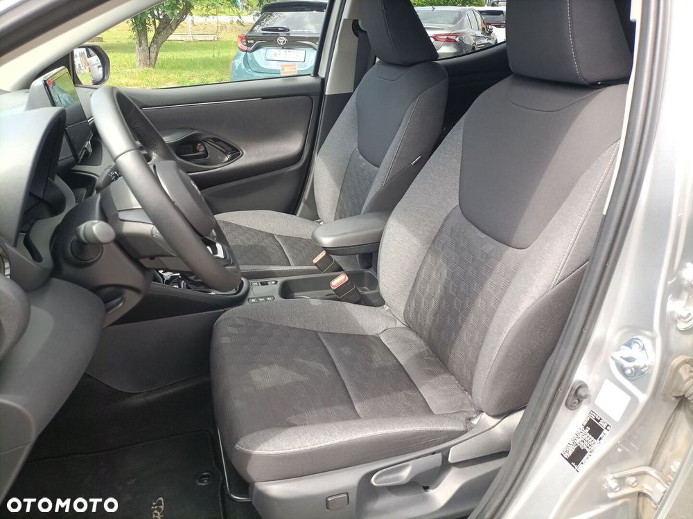 Toyota Yaris Hybrid 1.5 Style - 11