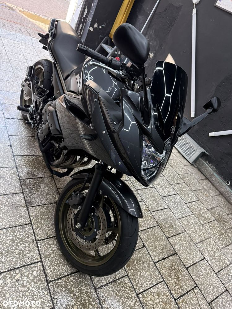 Yamaha XJ - 28