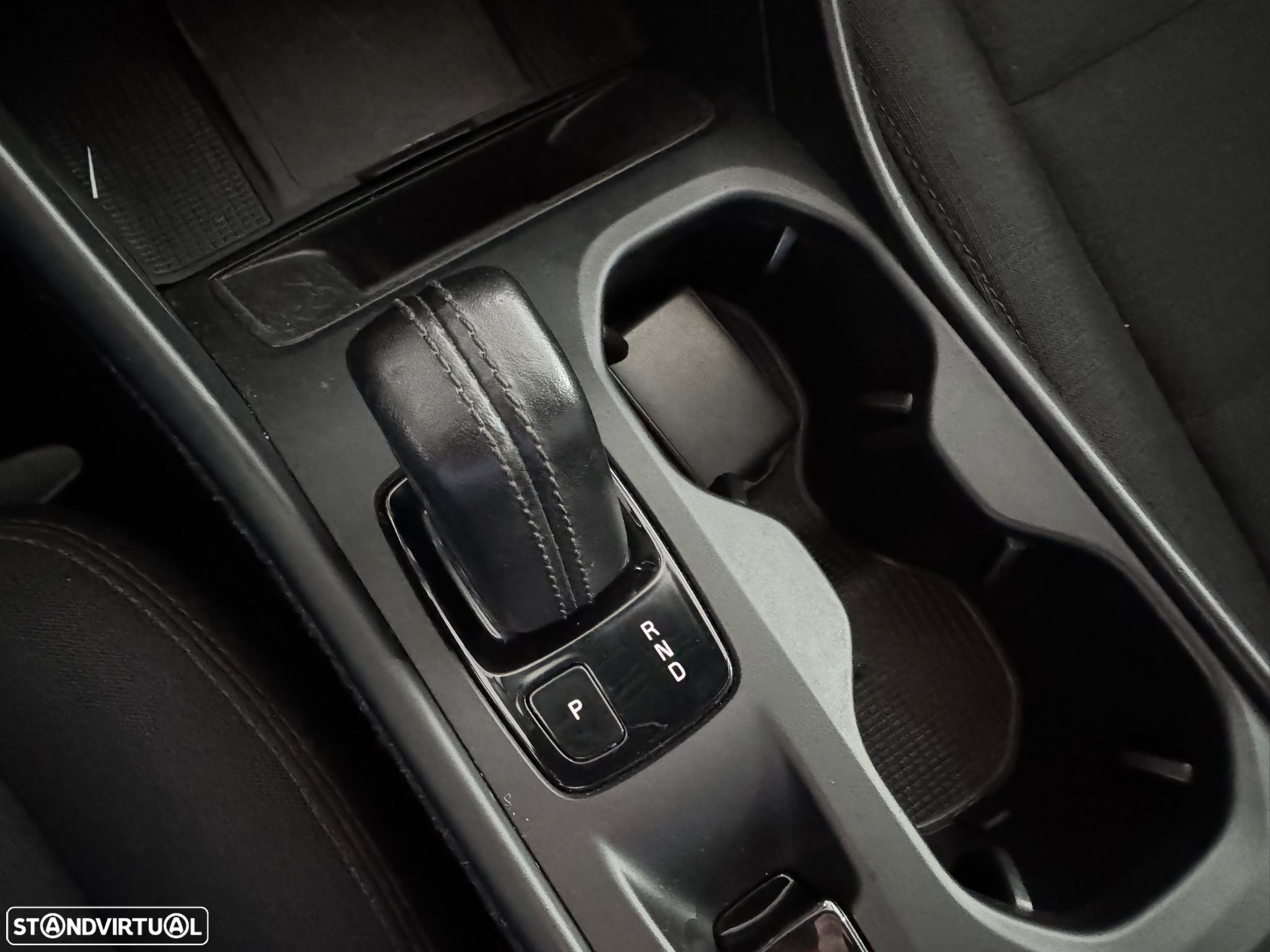 Volvo XC 40 2.0 D3 Momentum Plus Geartronic - 18