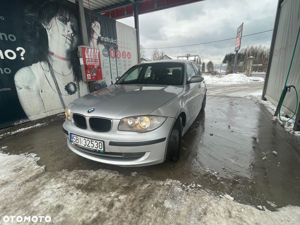 BMW Seria 1 118d DPF - 1