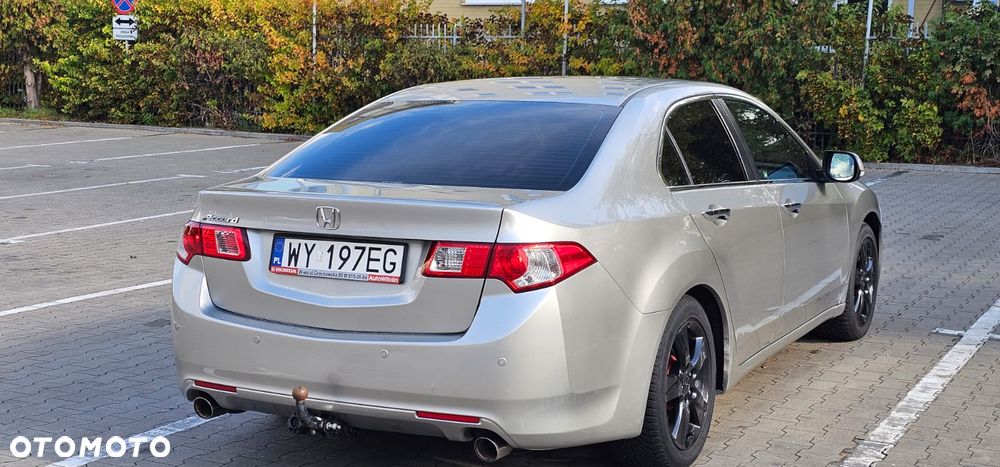 Honda Accord 2010 photo 4