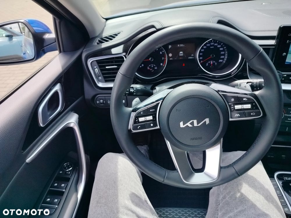 Kia Ceed 1.5 T-GDI Tribute DCT - 11