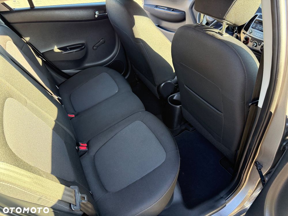 Hyundai i20 1.25 Comfort - 12