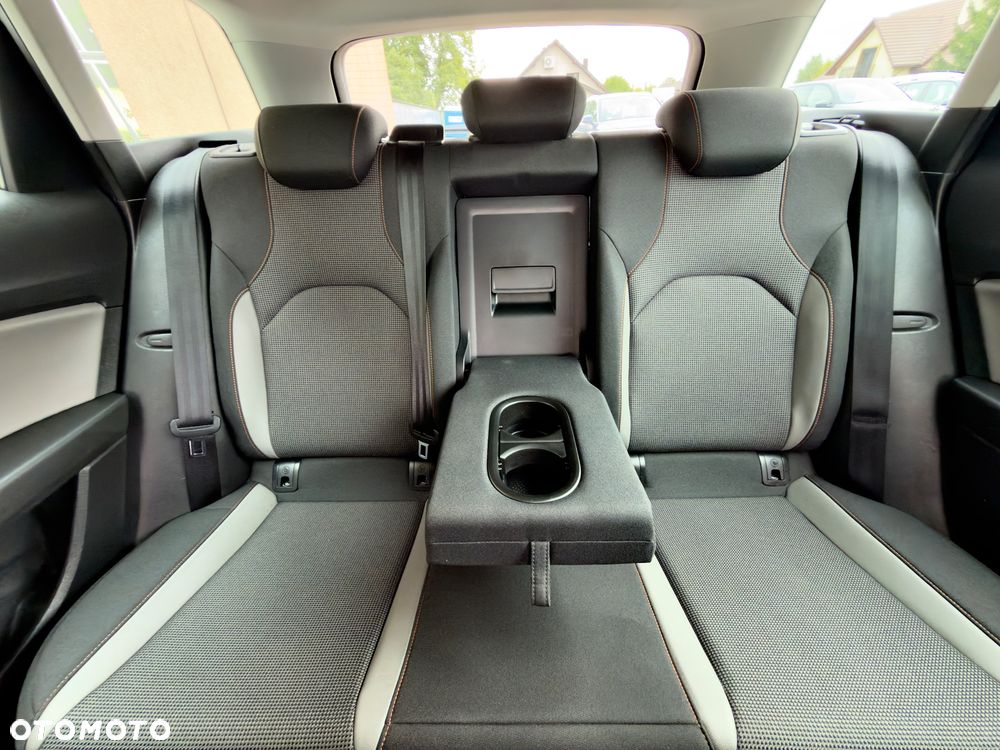 Seat Leon 2.0 TDI DPF DSG Xcellence - 32