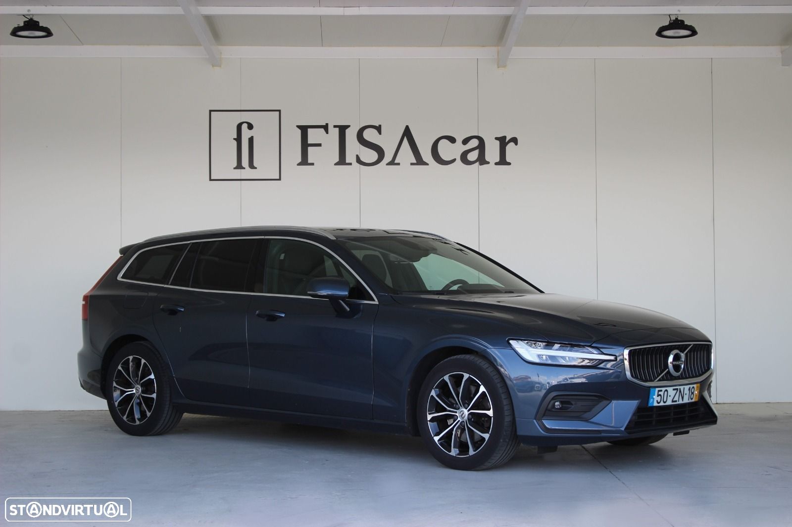 Volvo V60 2.0 D4 Momentum Plus Geartronic - 1