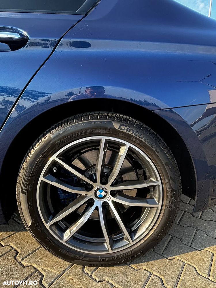 BMW Seria 5 540i xDrive AT - 29