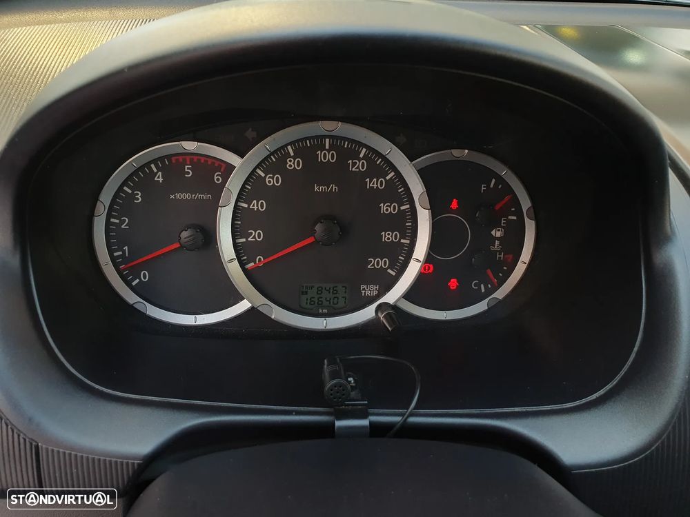 Mitsubishi L200 2.5 DI-D CD Invite AC CC 4WD - 9