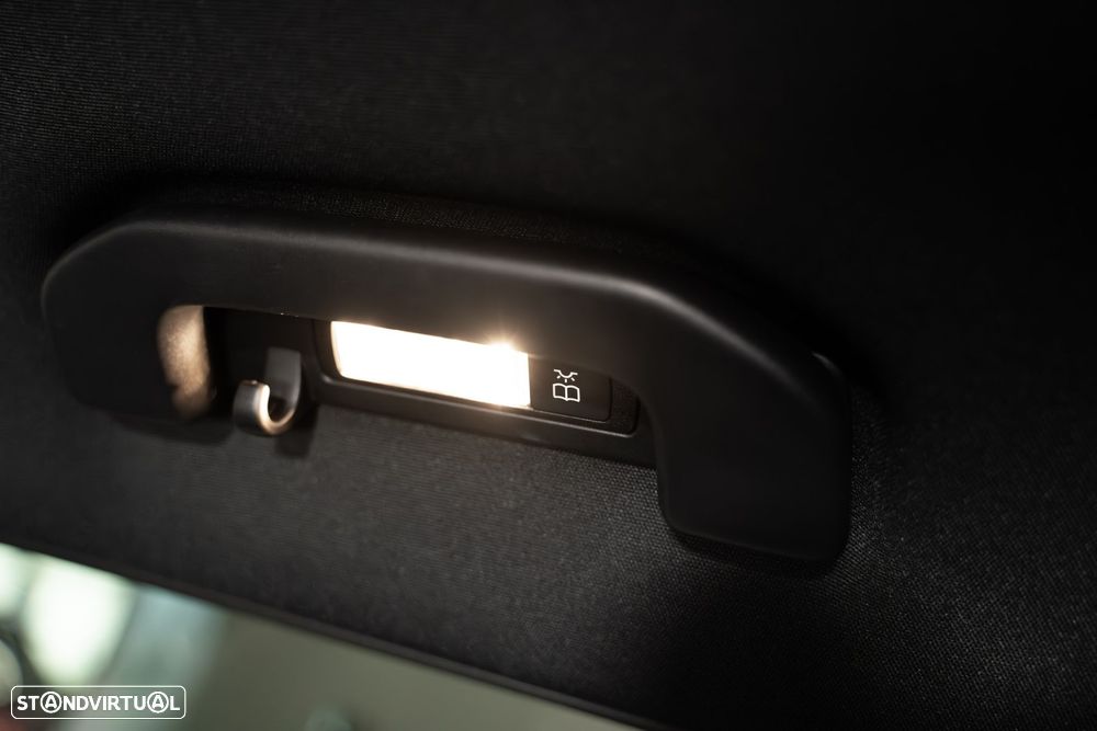 Mercedes-Benz E 300 de 4Matic T 9G-TRONIC - 42