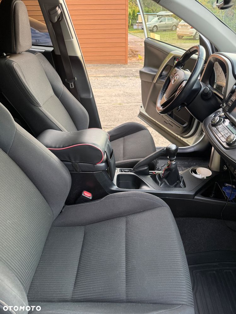 Toyota RAV4 2.0 Premium - 19