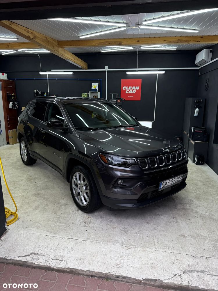 Jeep Compass - 10