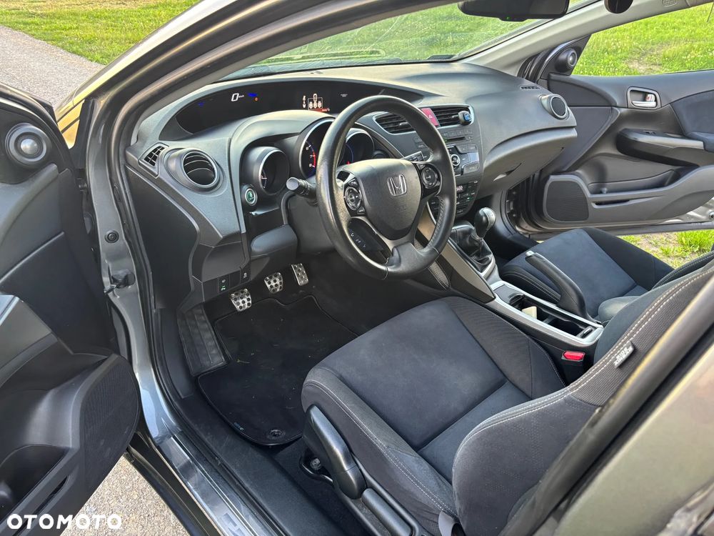 Honda Civic 1.8 S - 12