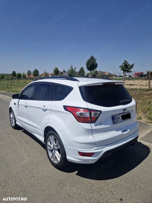 Ford Kuga 2.0 TDCi 4x4 Aut. ST-Line - 4