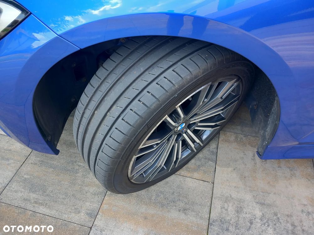 BMW Seria 3 318d M Sport Shadow - 40