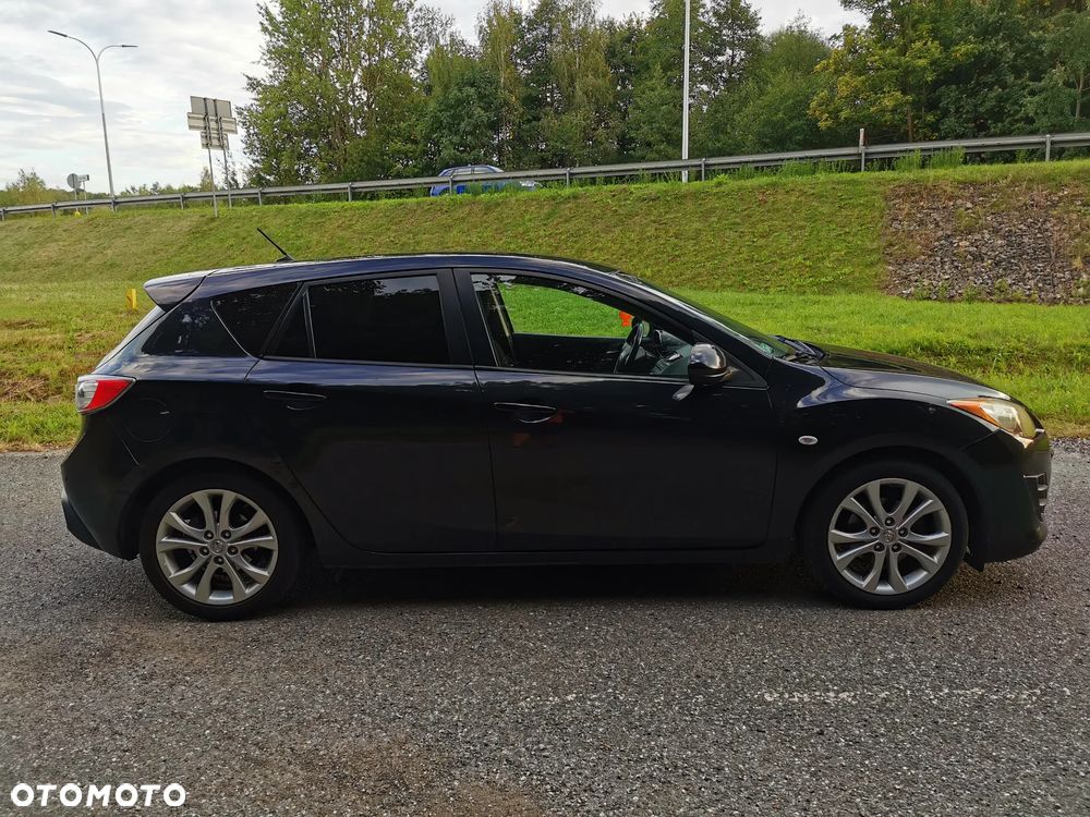 Mazda 3 1.6 Active + - 6