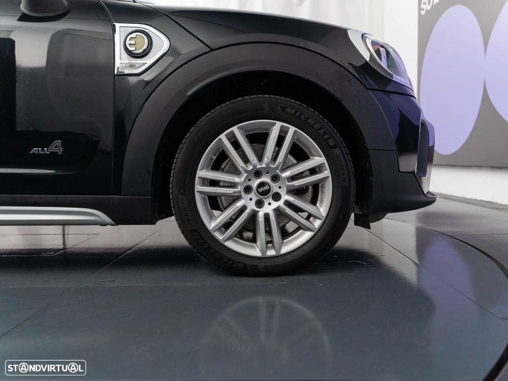 MINI Countryman Cooper SE Premium Essential Auto - 11