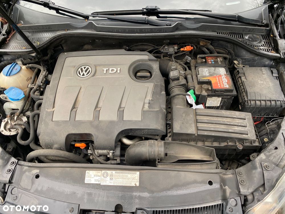 Volkswagen Golf 1.6 TDI DPF Team - 8