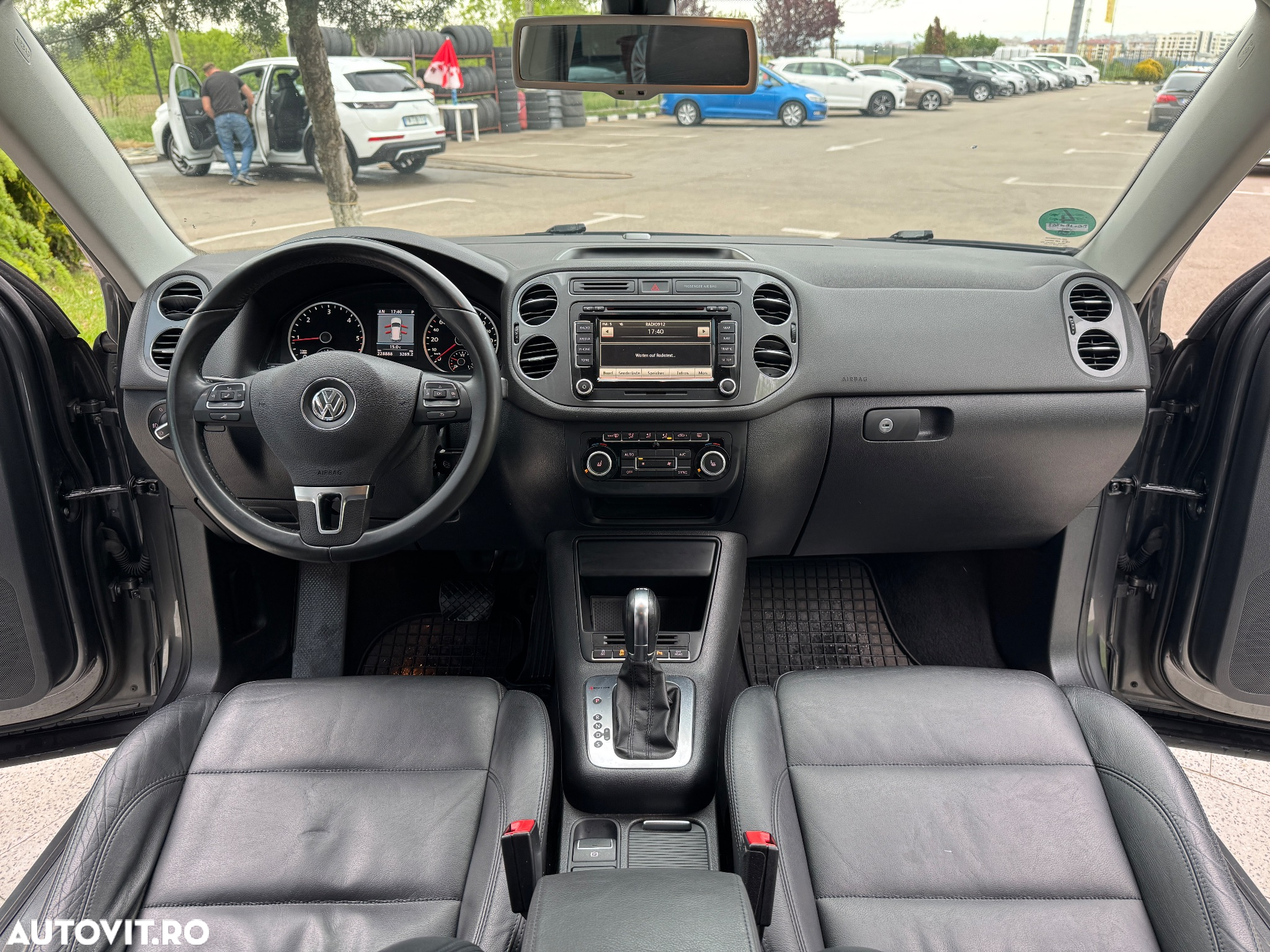 Volkswagen Tiguan 2.0 TDI 4Motion DSG BMT Sport & Style - 24