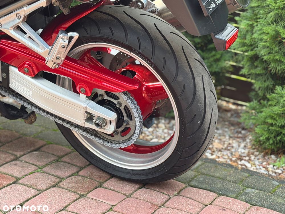 Yamaha FZS - 21