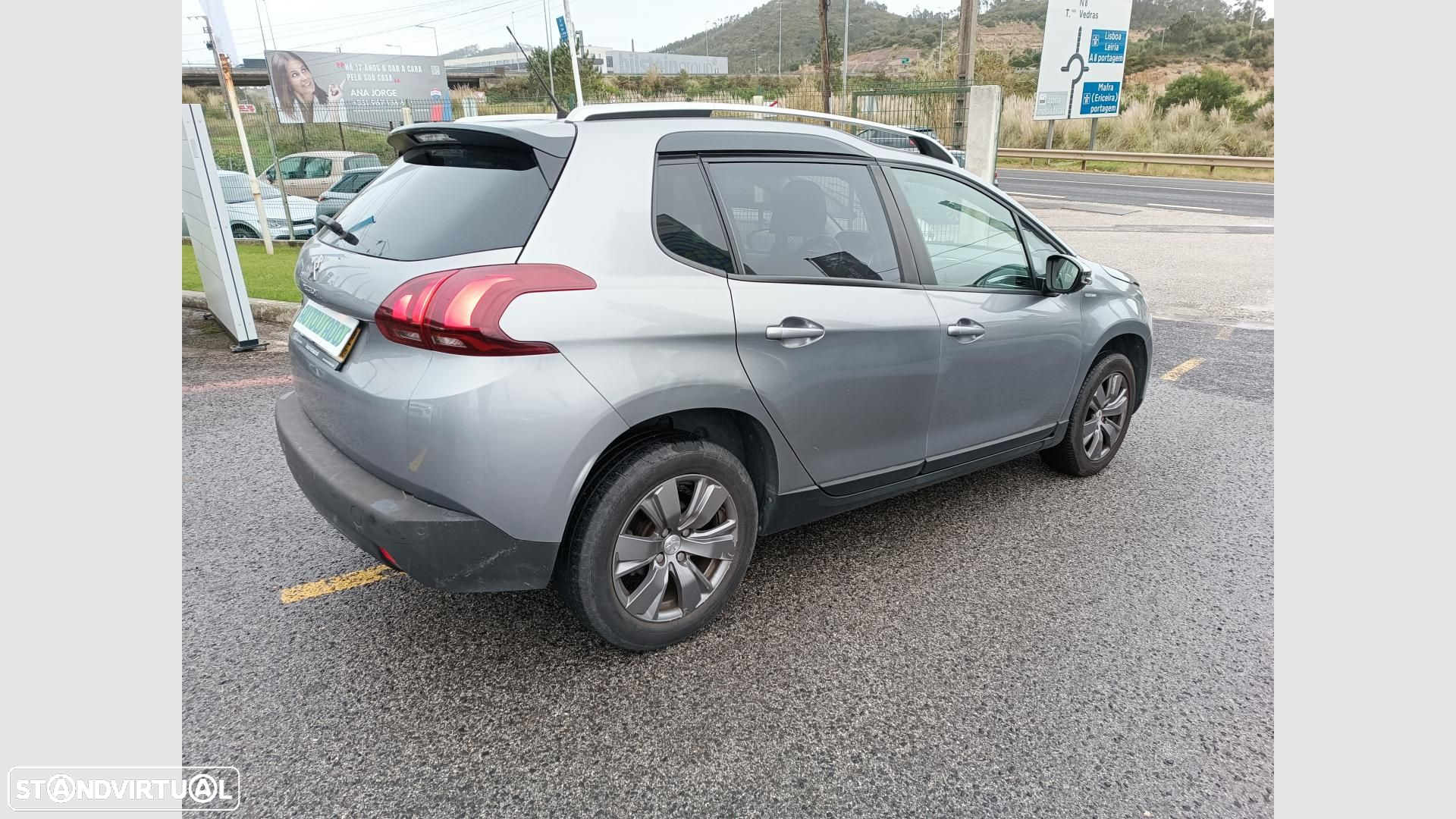 Peugeot 2008 1.2 PureTech Style - 5