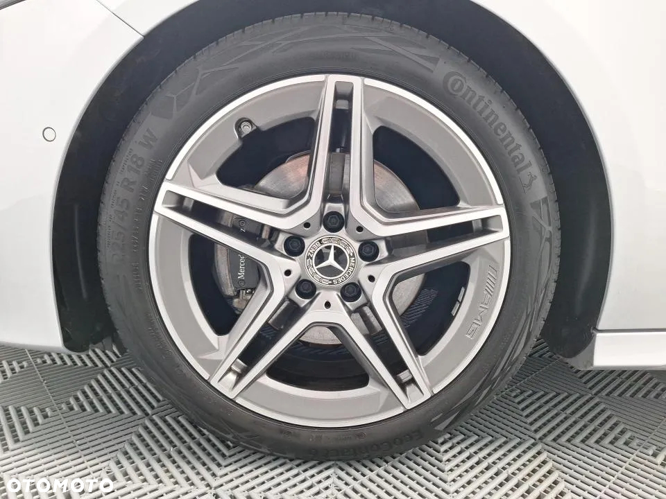 Mercedes-Benz Klasa A 200 AMG Line 7G-DCT - 9