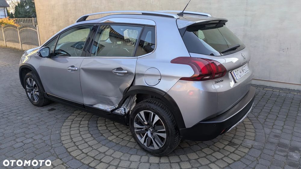 Peugeot 2008 1.6 BlueHDi Allure - 10